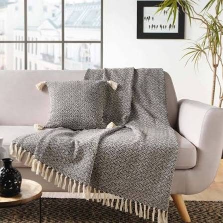 Fulares multiusos: el secreto mejor guardado para renovar tu sofá o cama al mejor precio